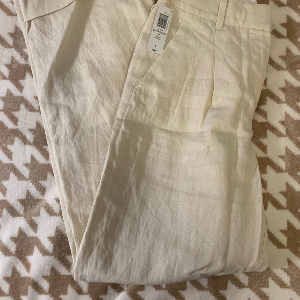 Aritzia Cream Linen Trousers Relaxed Fit